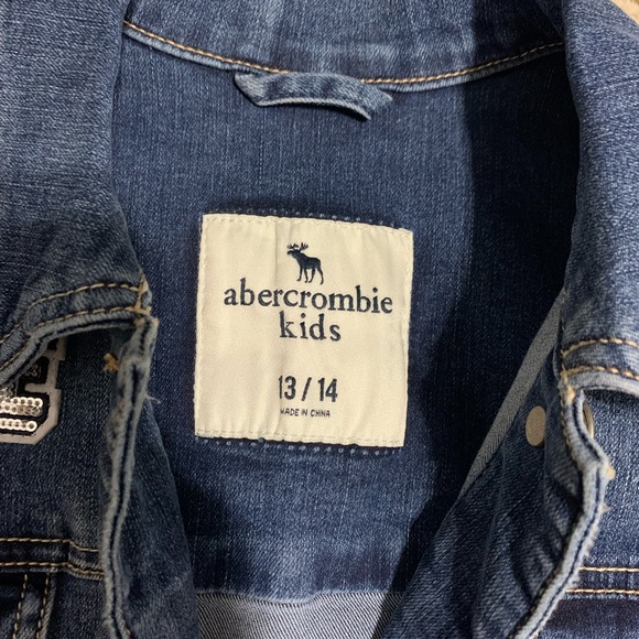 Abercrombie & Fitch kid girl Rose Patchwork Denim Jacket sz 13/14 (used) - Picture 7 of 7